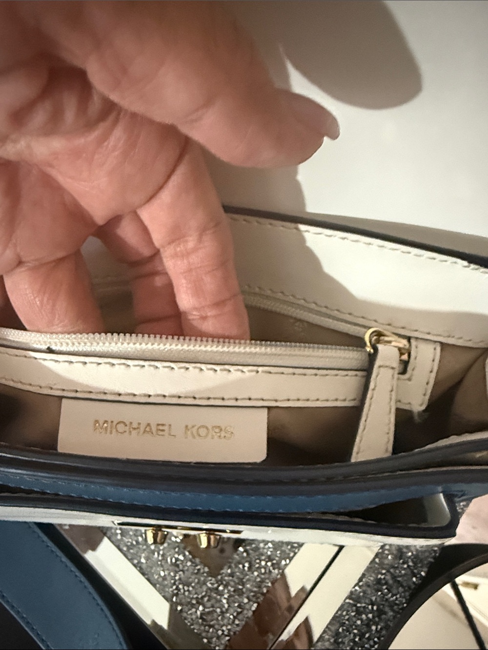 Michael Kors Light Blue, Navy & White Leather Crossbody (2 detachable straps) - Picture 6 of 13